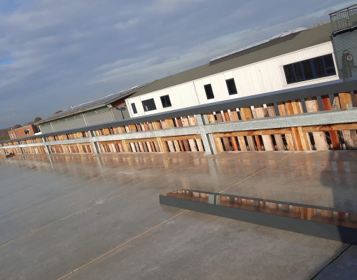 Aluminium dakranden op een parkeergarage - Aanzicht 2